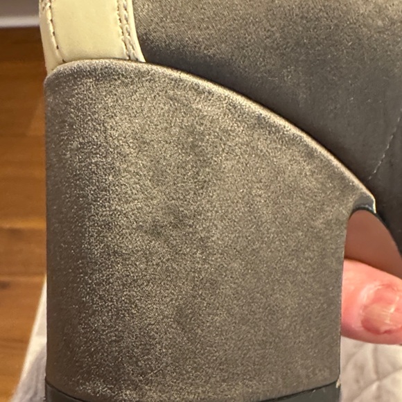 Olive Satin Aria Nomasei Boots with Zipper Detail - Picture 3 of 5